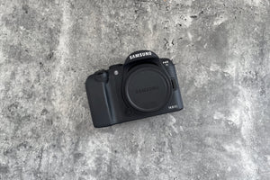 Digital Camera Samsung NX 10 / Mirrorless Camera / Samsung Digital Camera